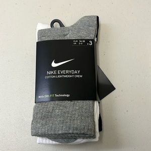 Nike Every Day. Cotton Socks 3 pair Size S Adult Unisex MWT